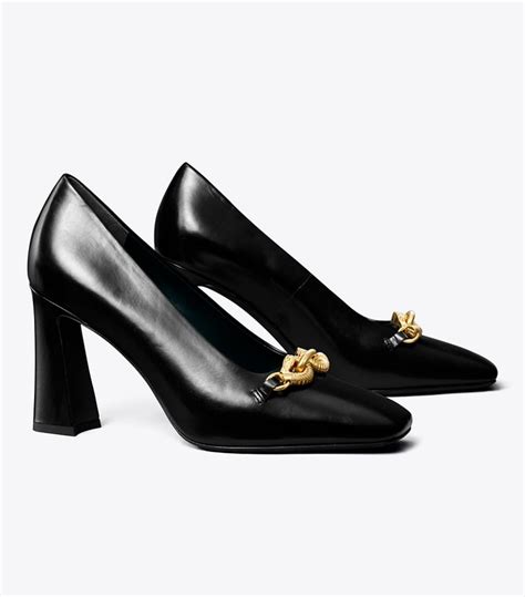 tory burch pumps.